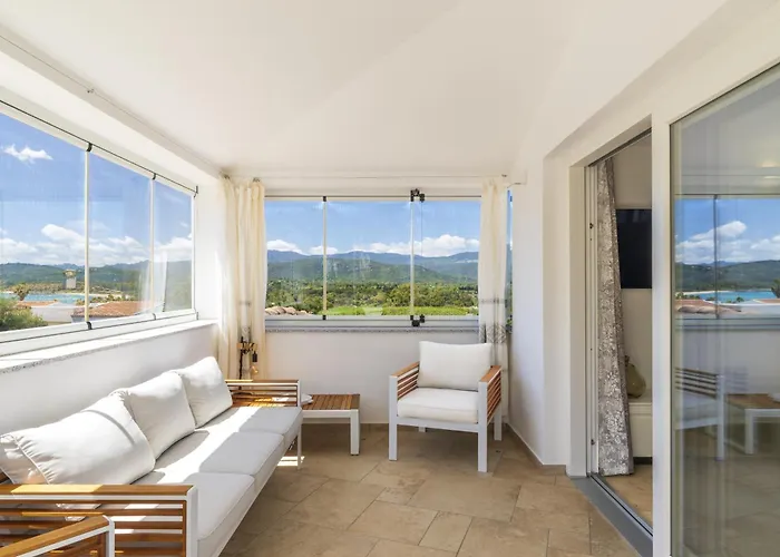 Zeffiro Vista Mare Con Giardino Villa