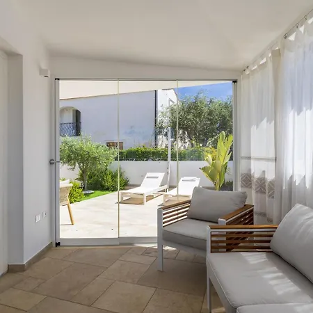 Zeffiro Vista Mare Con Giardino *