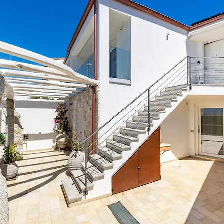 Zeffiro Vista Mare Con Giardino *